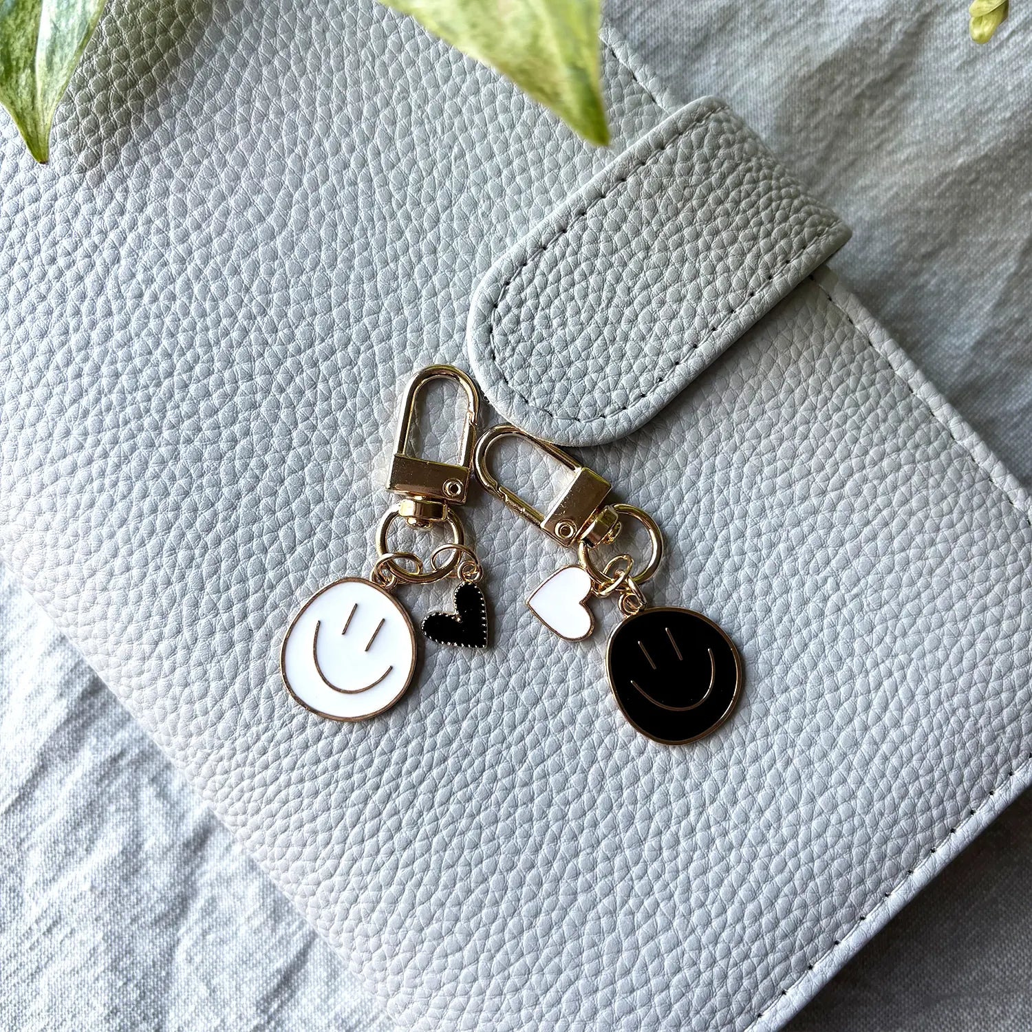 Smiley Bloom Keychain