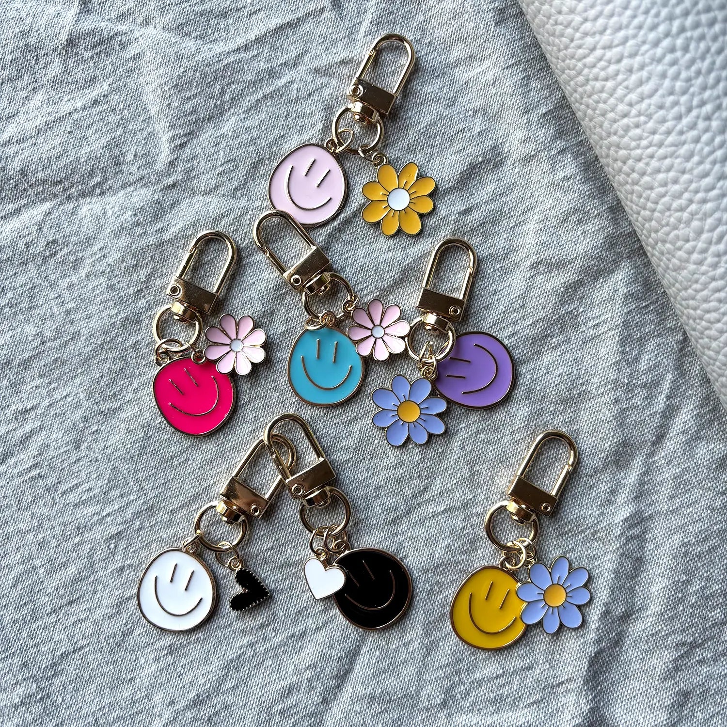 Smiley Bloom Keychain