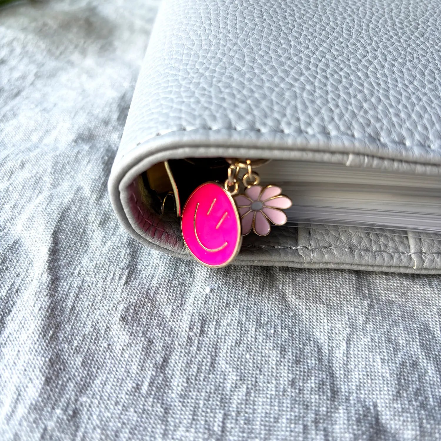 Smiley Bloom Keychain